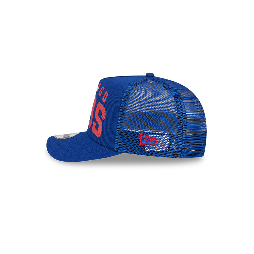 Cubs New Era Youth logo Fade Trucker Mesh Hat