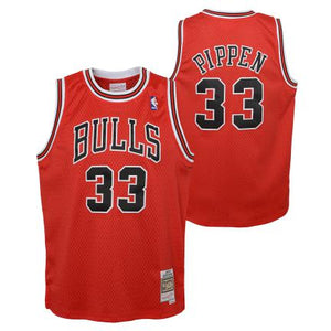 Bulls Mitchell & Ness Scottie Pippen Youth Swingman Road Jersey