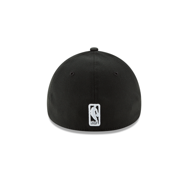 Bulls New Era Black Team Classic 3930