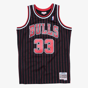 Bulls Mitchell & Ness Pippen Alt Swingman Jersey