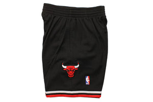 Bulls Mitchell & Ness Swingman Black Shorts